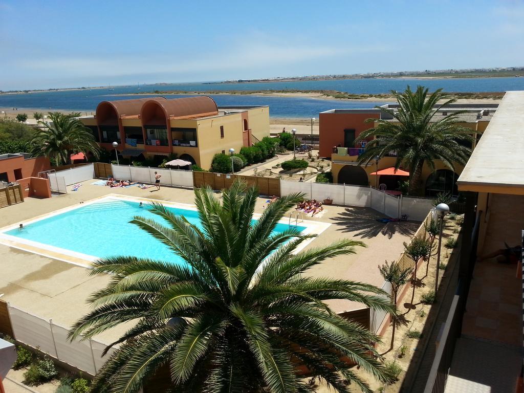 Les Amarines : Numero 109 Apartment Gruissan Bagian luar foto