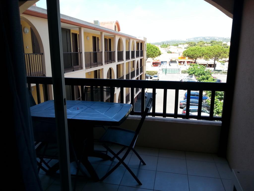 Les Amarines : Numero 109 Apartment Gruissan Bagian luar foto